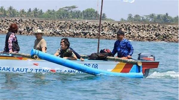 Nelayan Lhokseumawe Dapat Bantuan Kapal Motor Dari Kementerian Kelautan