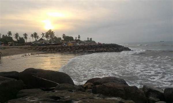 Foto-foto Indah Senja Di Pantai Ujong Blang, Lhokseumawe
