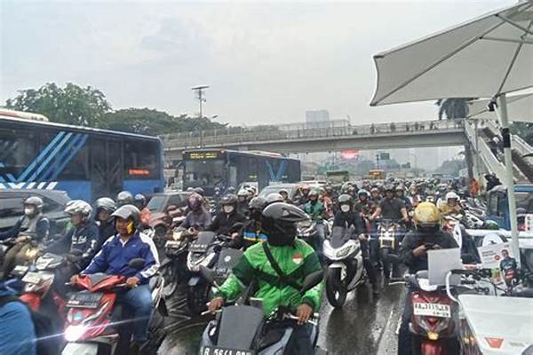 Awas Macet! Dua Titik Demo Besar 3 November 2025 Di Jakarta, Polisi Siapkan Rekayasa Lalu Lintas!